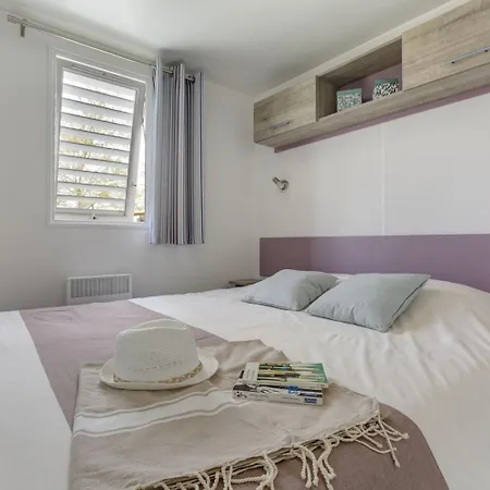 Κάμπινγκ 6p 3bdrms