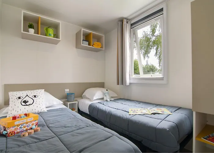 6p 3bdrms Κάμπινγκ